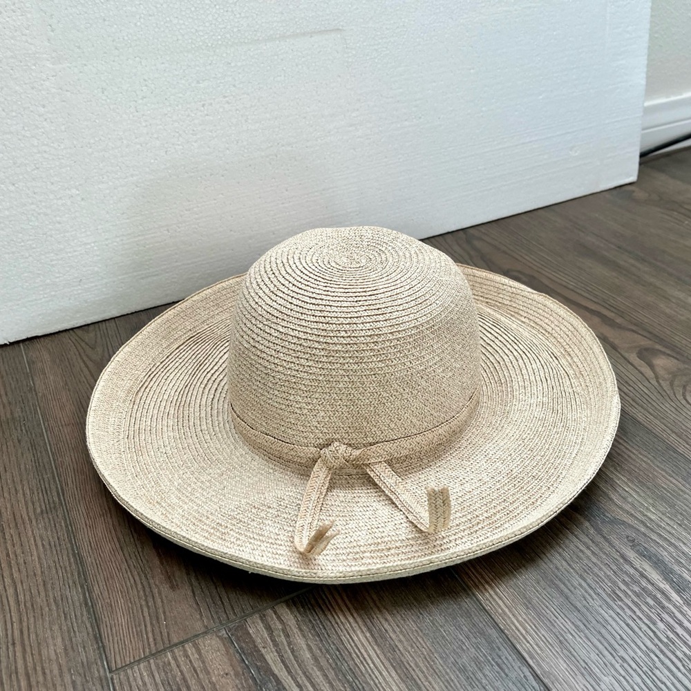 Chic Beige Sun Hat for Women - Picture 6 of 10